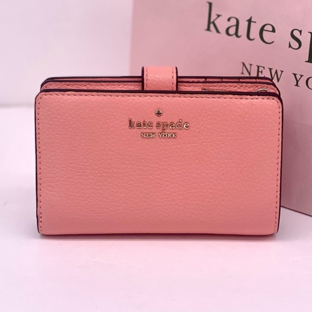 Kate Spade Leila Medium Compact
Bifold Wallet